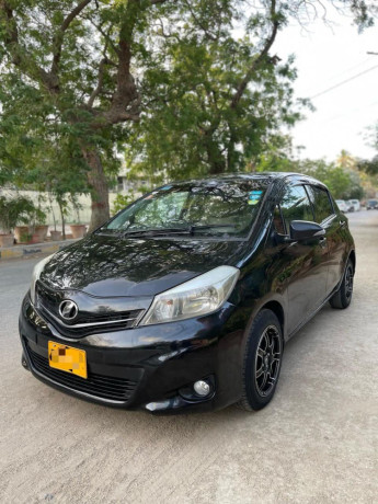 toyota-vitz-jewela-13-big-1