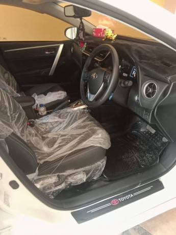 toyota-corolla-altis-16-x-cvt-i-special-edition-big-1