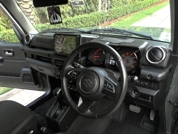 suzuki-jimny-2019-model-big-10