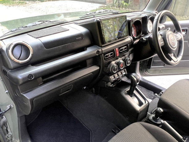 suzuki-jimny-2019-model-big-12