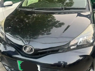 toyota-vitz-f-13