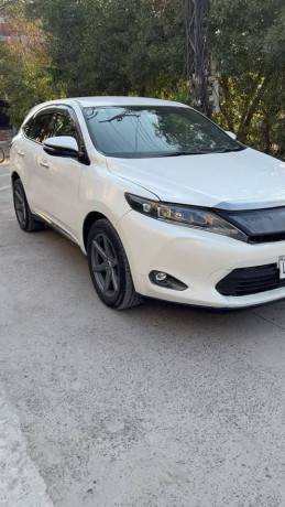 toyota-harrier-20-luxury-big-6