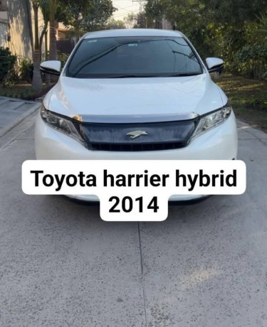 toyota-harrier-20-luxury-big-2