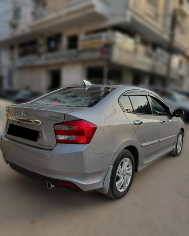 honda-city-15l-cvt-big-3