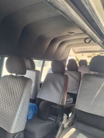 toyota-hiace-standard-roof-big-2