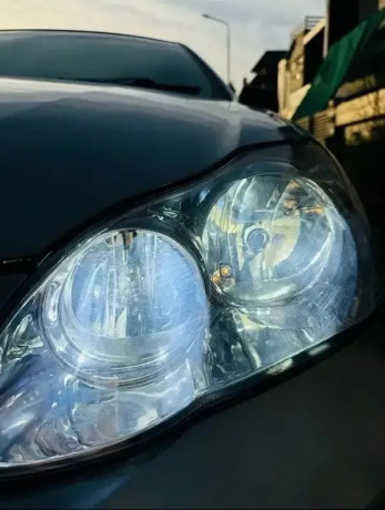 toyota-corolla-altis-16-x-cvt-i-big-5