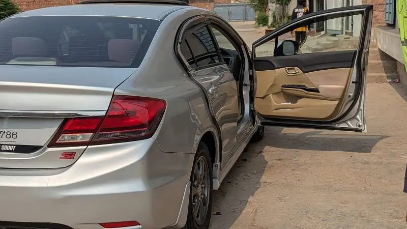 honda-civic-vti-oriel-prosmatec-2012-big-9