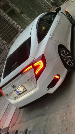 honda-civic-oriel-big-2