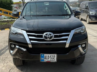 toyota-fortuner-28-sigma-4