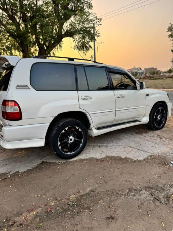 toyota-land-cruiser-zx-gasoline-35l-big-1