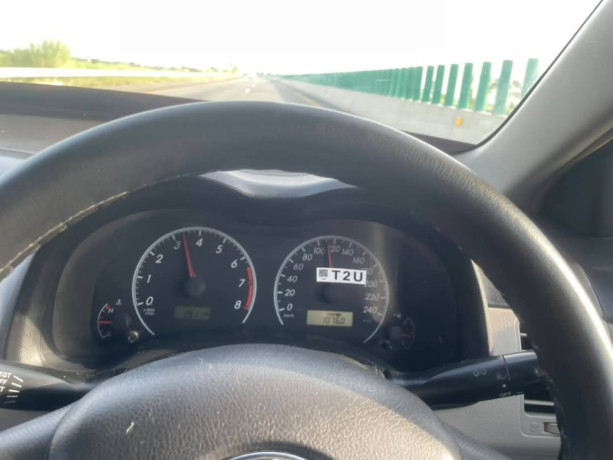 toyota-corolla-altis-16-x-cvt-i-big-6