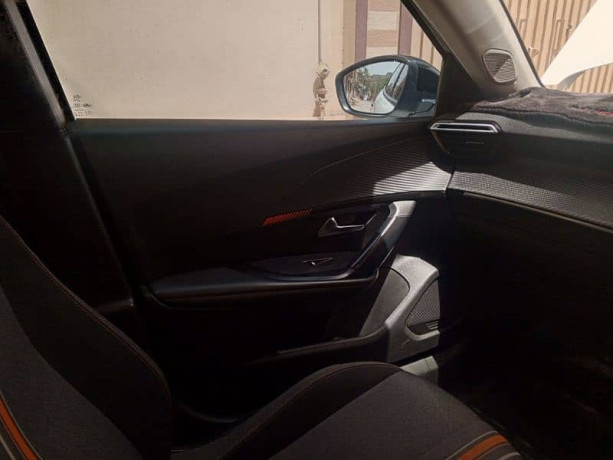 peugeot-2008-active-2022-big-10