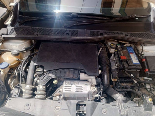 peugeot-2008-active-2022-big-6