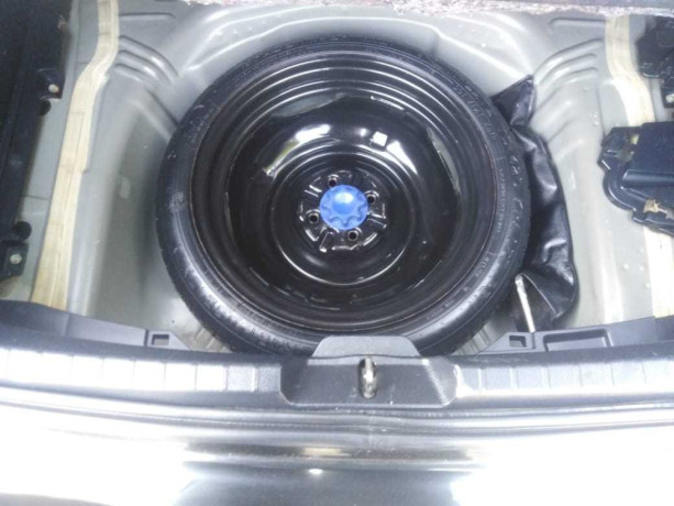 toyota-vitz-10f-safety-edition-iii-big-7
