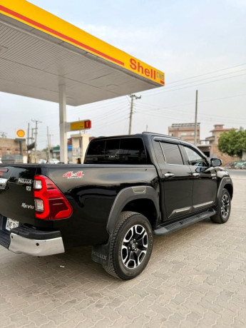 toyota-hilux-revo-g-28-big-5