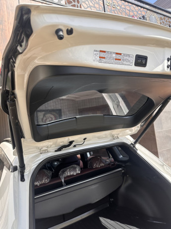 toyota-corolla-cross-hev-x-big-5