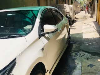 toyota-corolla-altis-x-cvt-i-18