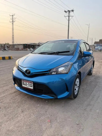 toyota-vitz-2014-big-4