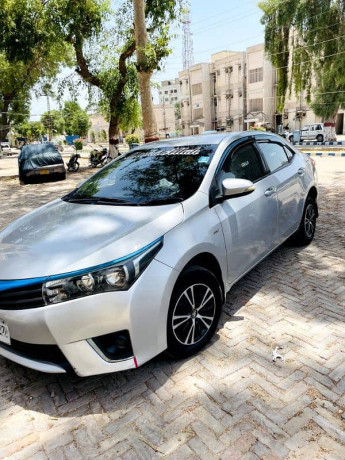 toyota-corolla-gli-2016-17-new-key-big-1