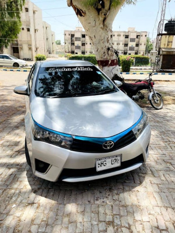 toyota-corolla-gli-2016-17-new-key-big-3