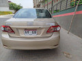 toyota-corolla-gli-2012-small-5