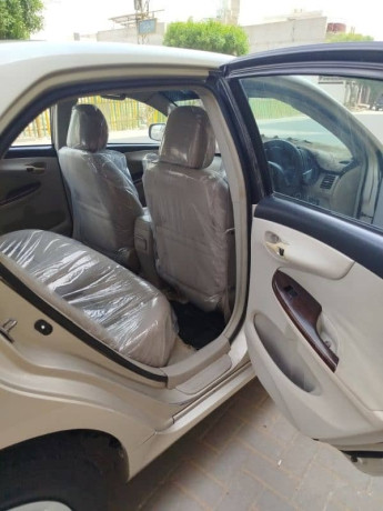 toyota-corolla-gli-2012-big-7