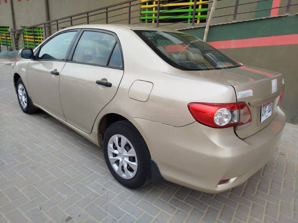 toyota-corolla-gli-2012-big-3