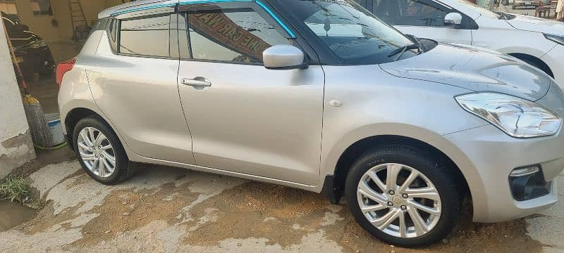 suzuki-swift-gl-cvt-2022-full-genioun-big-5