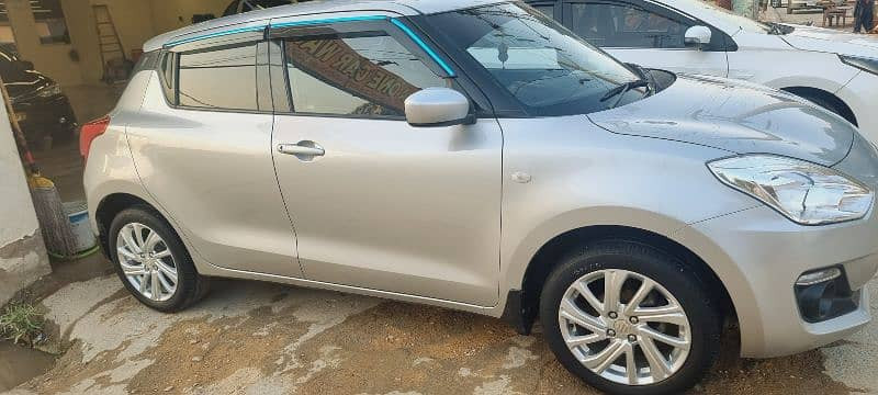 suzuki-swift-gl-cvt-2022-full-genioun-big-1