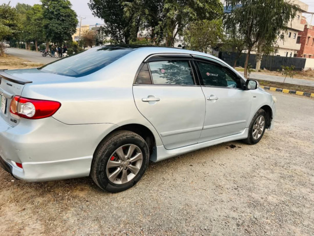 toyota-corolla-altis-16-x-cvt-i-big-10