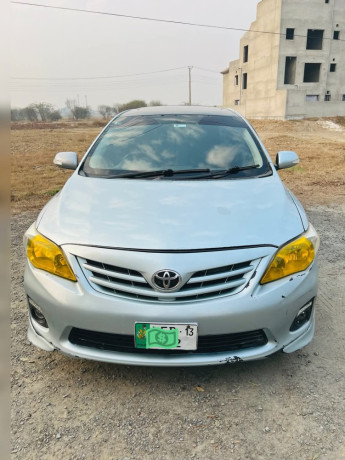 toyota-corolla-altis-16-x-cvt-i-big-0