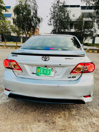 toyota-corolla-altis-16-x-cvt-i-big-2