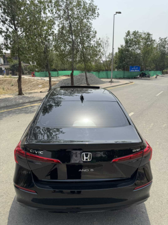 honda-civic-oriel-big-2