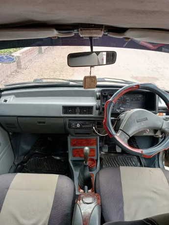 suzuki-mehran-vxr-2011-big-3