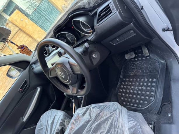 suzuki-swift-gl-big-8