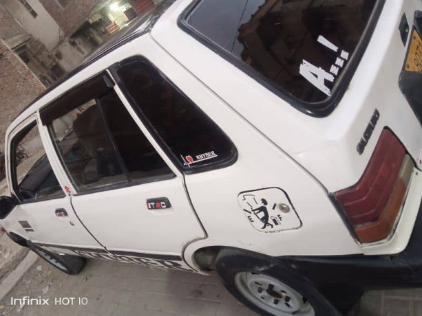 suzuki-khyber-1994-big-2