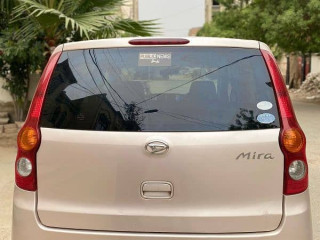 daihatsu-mira-2011