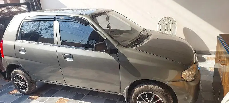 suzuki-alto-2011-big-7