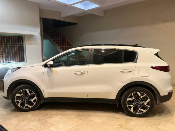 kia-sportage-fwd-2022-big-2