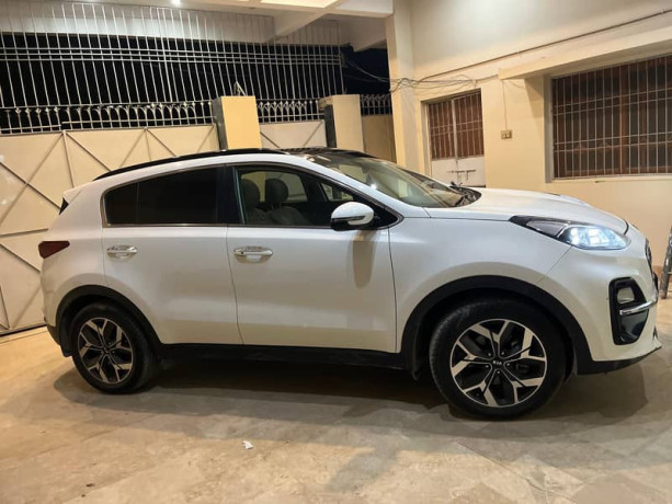 kia-sportage-fwd-2022-big-1