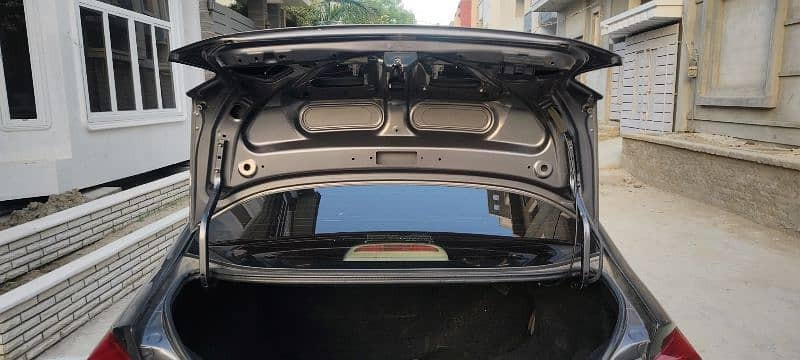 honda-city-ivtec-2019-b2b-gunine-100-big-17