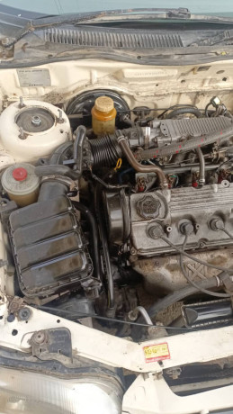 suzuki-baleno-2005-big-6