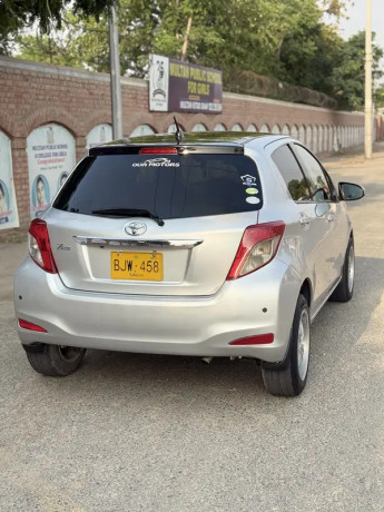 toyota-vitz-big-12