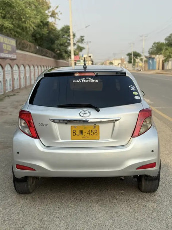 toyota-vitz-big-9