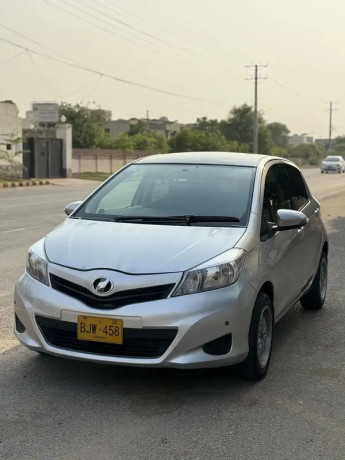 toyota-vitz-big-6