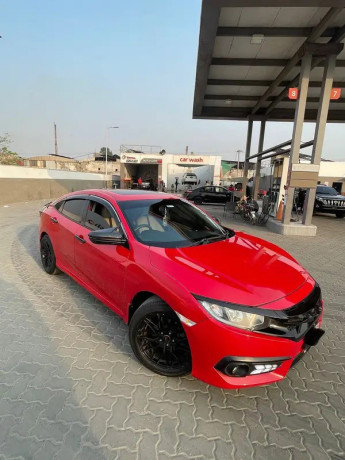 honda-civic-rs-turbo-2017-big-0