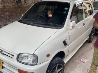 daihatsu-cuore-2012