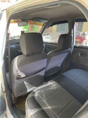 daihatsu-cuore-2012-big-9