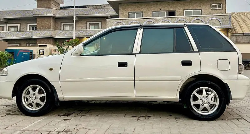 suzuki-cultus-vxl-2016-big-2