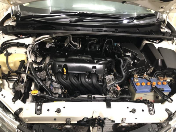toyota-crolla-gli-2019-automatic-big-6